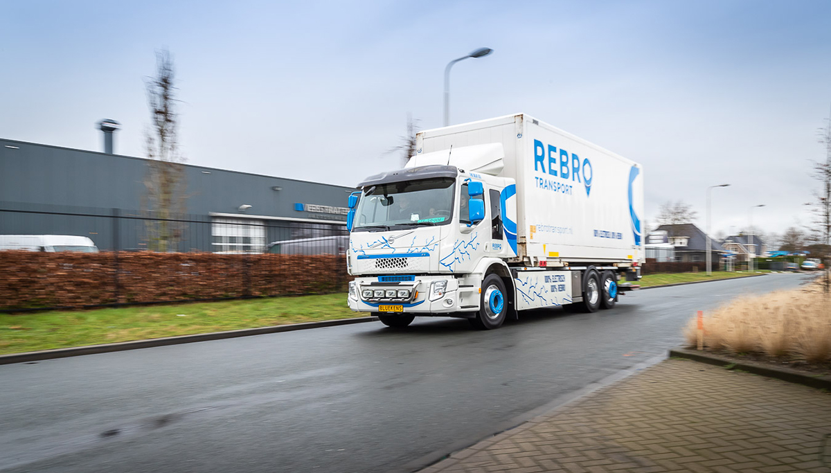 Rebro Transport neemt Volvo FE Electric in gebruik