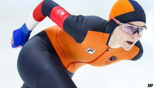 Schouten bezorgt Nederland op 3000 meter eerste schaatsgoud