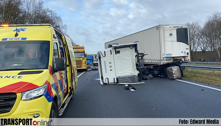 Ongeval met twee vrachtwagens op A67 [+foto]
