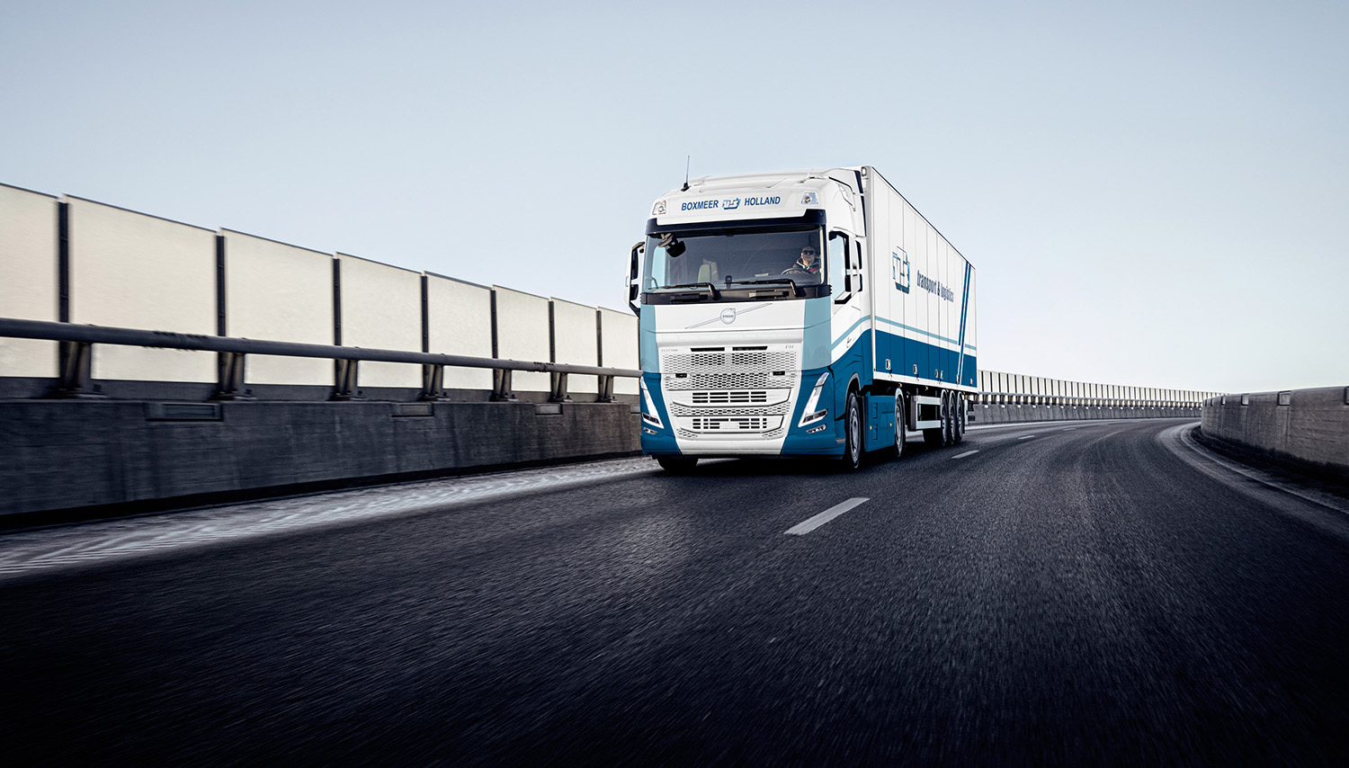 Twee Volvo FH Electric trekkers voor VTS Transport & Logistics