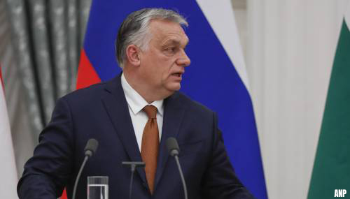 Premier Hongarije hint voor eerste keer op exit uit Europese Unie