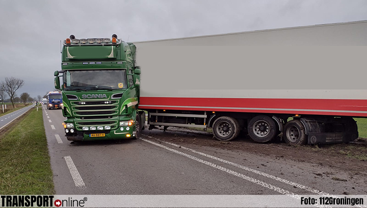 Vrachtwagen geschaard op N355 [+foto]