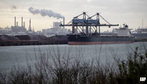 Voor miljarden aan Russische olie en gas via Rotterdamse haven