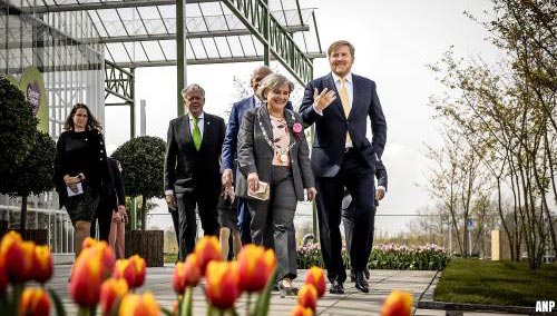 Koning Willem-Alexander opent Floriade Expo in Almere