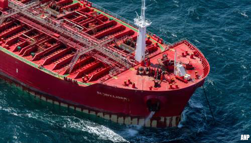 Tanker Sunny Liger met Russische gasolie blijft voorlopig midden op zee