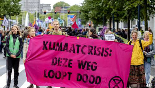 Blokkades van klimaatactivisten in haven Rotterdam