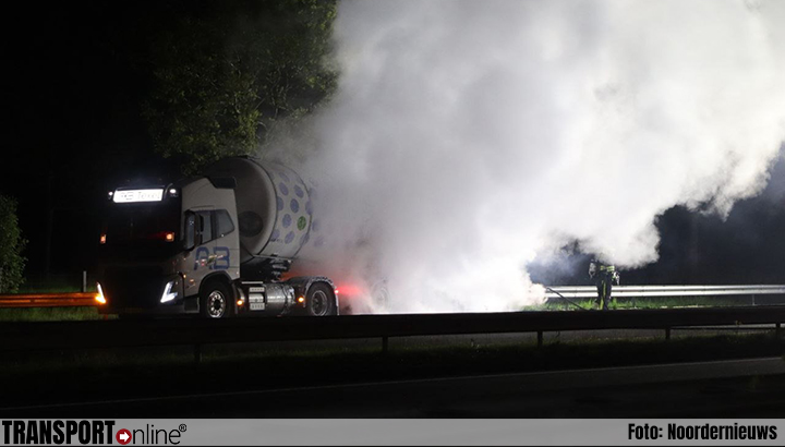 Tanktrailer (RMO) met melk in de brand op A32 [+foto's]