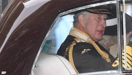 Prins Charles spreekt troonrede uit namens koningin Elizabeth