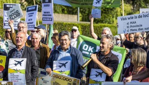 Demonstraties bij Limburgs gouvernement om vliegveld