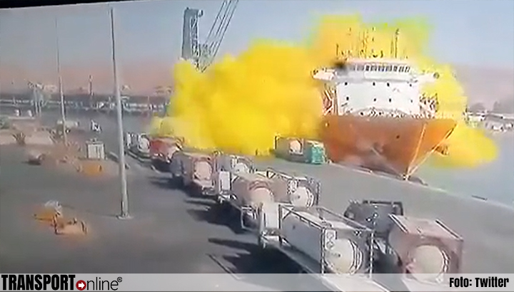 Doden en honderden gewonden nadat kraan container met giftig gas laat vallen in haven Jordanië [+video's]