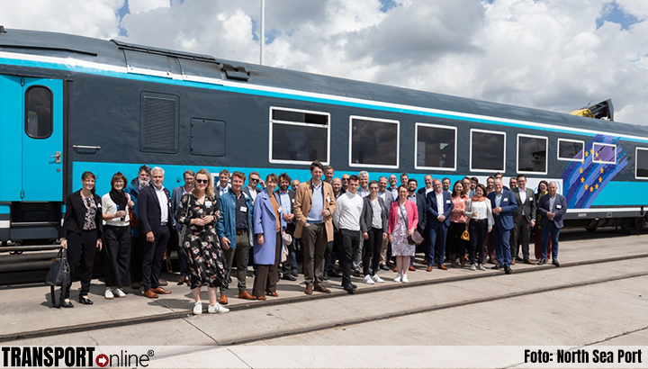 Unieke treinrit in het havengebied North Sea Port om spoorontsluiting tussen Terneuzen en Gent verder te ontwikkelen