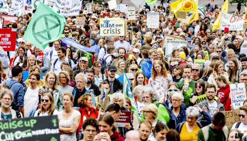 Klimaatbetogers tegen boeren: er is niks tof aan stikstof