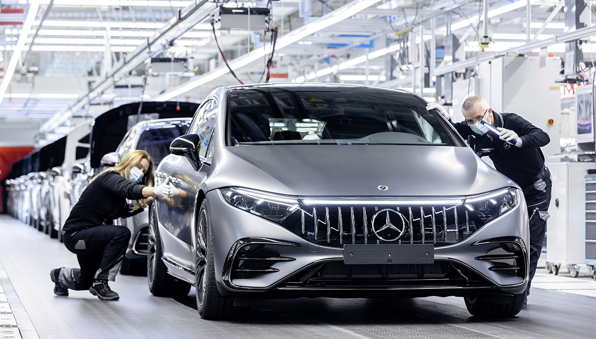 Mercedes-Benz bereidt productienetwerk voor op een volledig elektrisch personenwagenportfolio