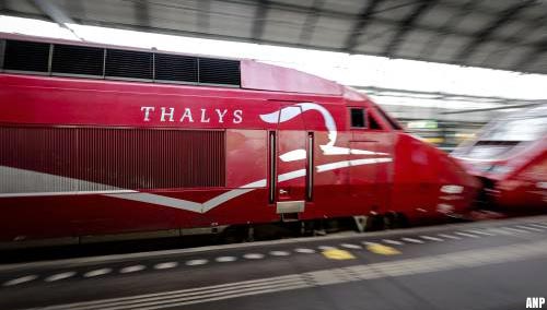 Honderden reizigers brengen nacht door in gestrande Thalys