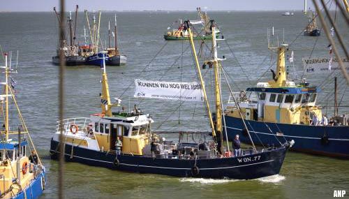 Vissers gaan scheepvaartverkeer bij IJmuiden vertragen