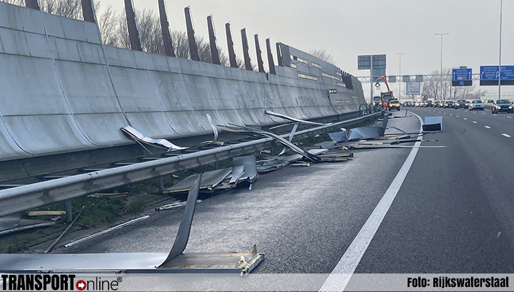 Rijkswaterstaat verwijdert vanaf 22 augustus beschadigde geluidsschermen langs A10 Noord