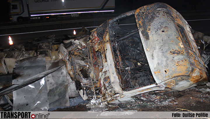 Twee doden en twee gewonden bij zeer ernstig ongeval op Duitse A38 [+foto's]