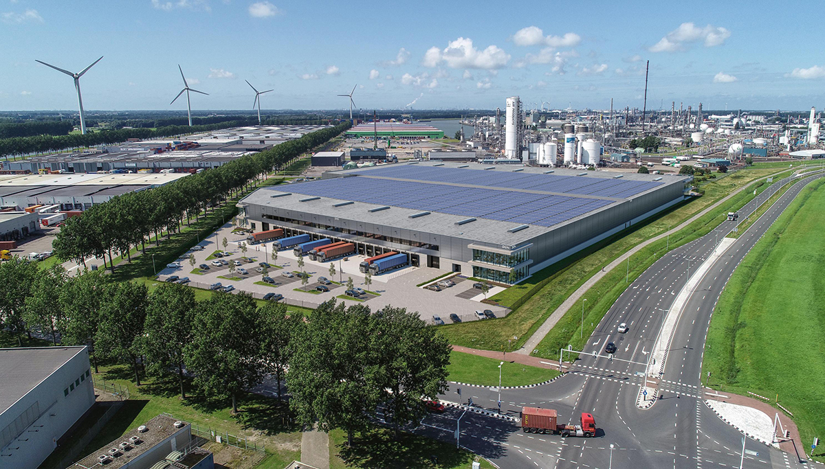 DHG verhuurt 22.000 vierkante meter Smartlog Rotterdam 9 aan Fox Global Logistics