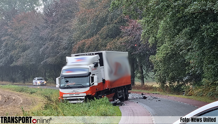 Dode bij aanrijding auto en vrachtwagen in Vorden [+foto].