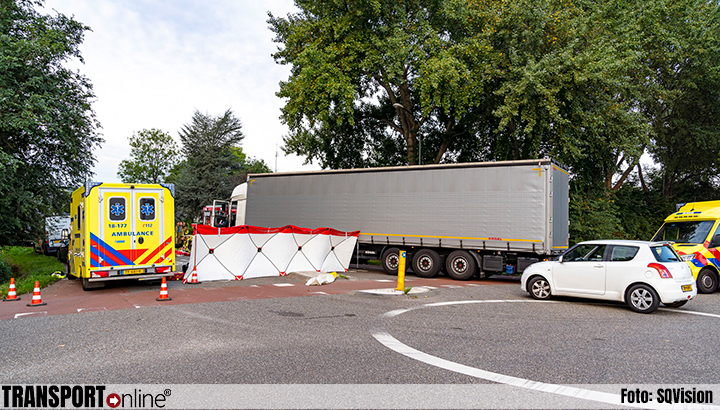 Fietser overleden bij aanrijding met vrachtwagen in Giessen.