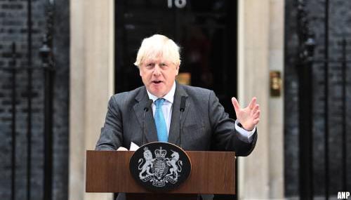 Parlementariër: Johnson vliegt naar huis en wil premier worden