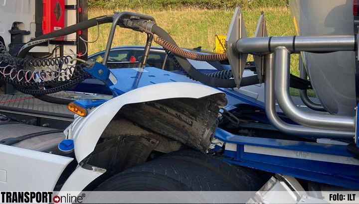 Chassis van transport met azijnzuur op A16 gebroken [+foto's]