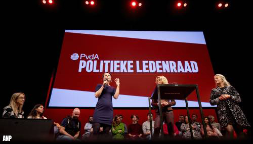 Groot applaus voor 'mens' Arib op ledenraad van de PvdA