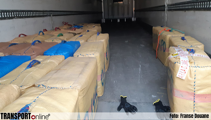 Franse douane ontdekt ruim 1,5 ton drugs in Spaanse vrachtwagen [+foto's]