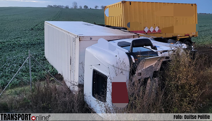 Duitse A71 urenlang afgesloten na vrachtwagenongeval [+foto's]