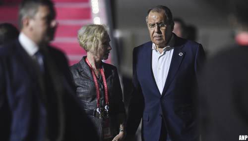Media: Lavrov bij aankomst in Indonesië naar ziekenhuis