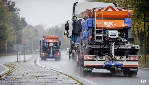 Rijkswaterstaat: ga niet de weg op zolang code oranje geldt