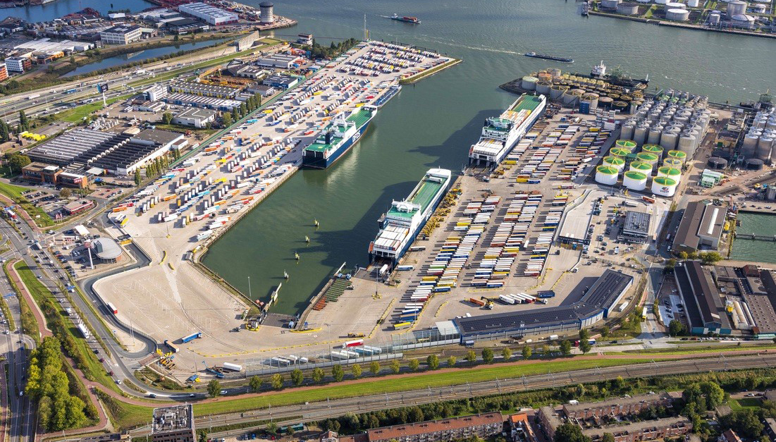 Walstroom van Rotterdam Shore Power voor DFDS-terminal in Vlaardingen