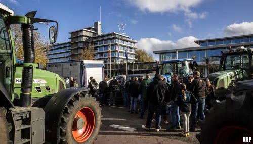 Politie: enkele arrestaties bij boerenprotest Zwolle