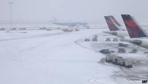 Vluchten naar Londen geannuleerd wegens Brits winterweer