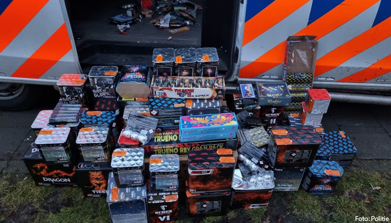 Minderjarige jongen slaat 130 kilo vuurwerk op in garage naast woning in Roosendaal