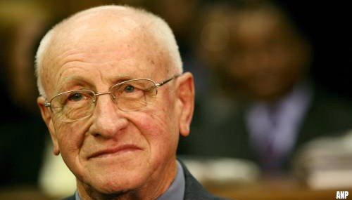 Apartheidsminister Adriaan Vlok (85) overleden