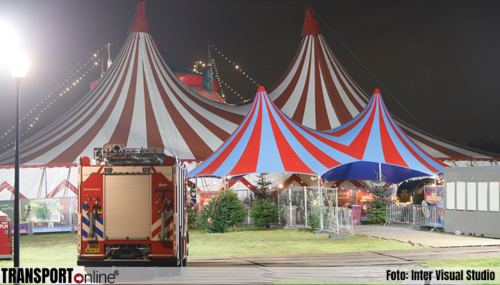 Artiest valt van grote hoogte naar beneden in circus Haarlem [+foto]