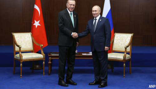 President Erdogan dringt bij Poetin aan op eenzijdig bestand
