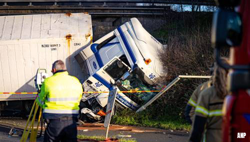 Wegen bij Gorinchem weer vrij na ongeval met vrachtwagen
