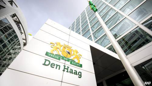 Stadhuis in Den Haag extra beveiligd om bedreiging