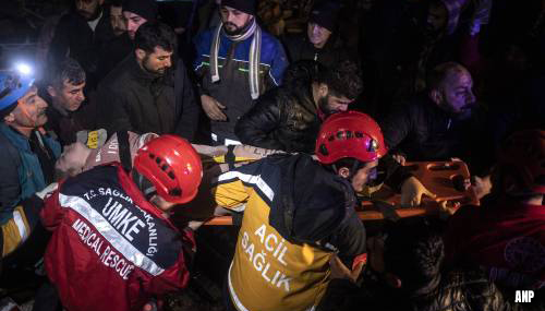 Veel doden in Turkije en Syrië na zware aardbeving [+foto's&video]