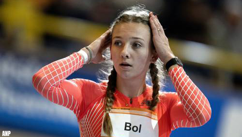 Femke Bol verbetert 41 jaar oud wereldrecord 400 meter indoor met 49,26