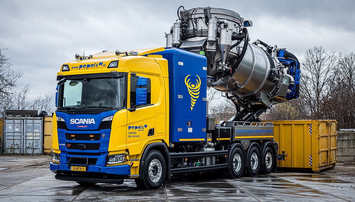 Pepels neemt bijzondere Scania XT vacuümzuiger in gebruik