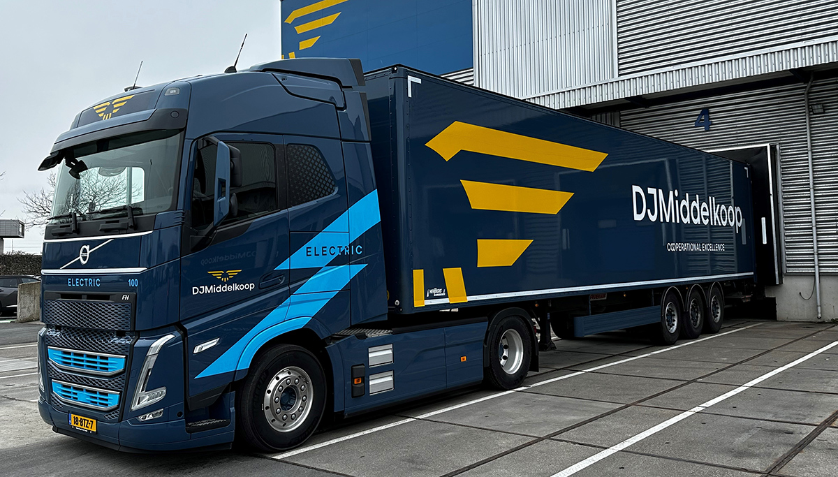 Logistiek dienstverlener DJMiddelkoop verwelkomt 100% elektrische truck