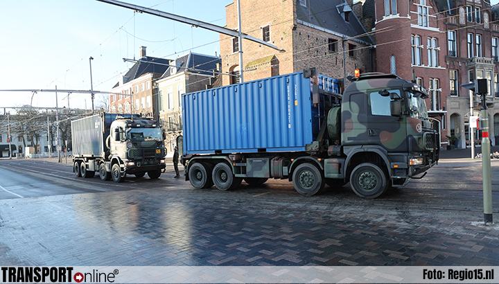 Zwaar materieel in Haagse binnenstad voor demonstraties [+foto]