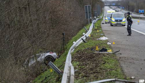 Duitse politie onderzoekt oorzaak ongeval met Porsches op A3 bij Elten nog