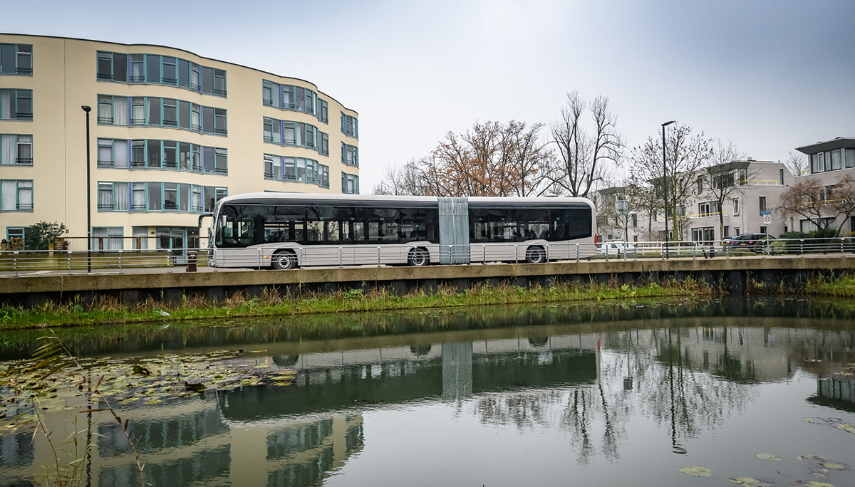 Daimler Buses levert 70 gelede eCitaro elektrische stadsbussen aan MIVB