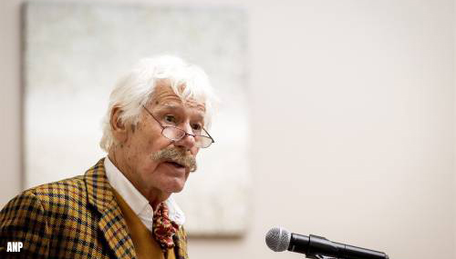 Cabaretier Paul van Vliet op 87-jarige overleden