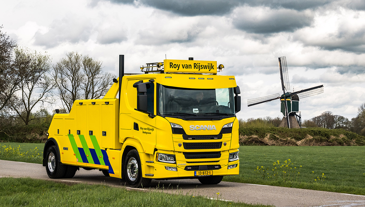 Van Rijswijk neemt Scania bergingsvoertuig in gebruik