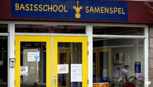 Bedreigde basisschool Amsterdam gaat maandag weer open